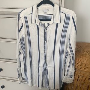 Super cute L/S cotton shirt! Perfect for a cruise!